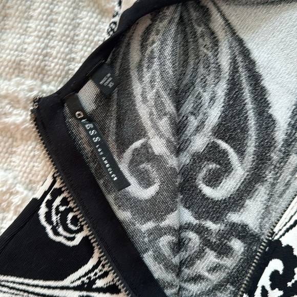 XS GUESS bandage dress - like new - Picture 5 of 6